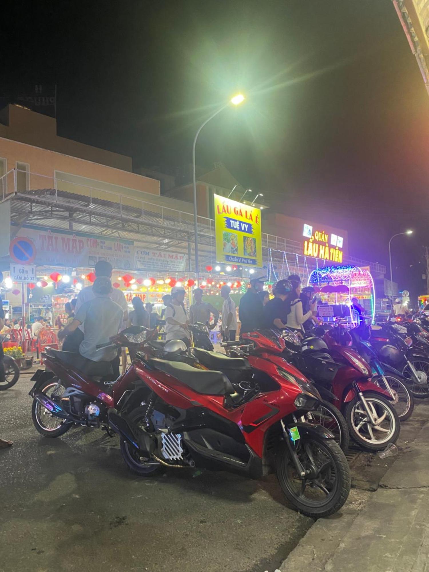 Nha Nghi Cam Tien 2 Vandrarhem Hà Tiên Exteriör bild