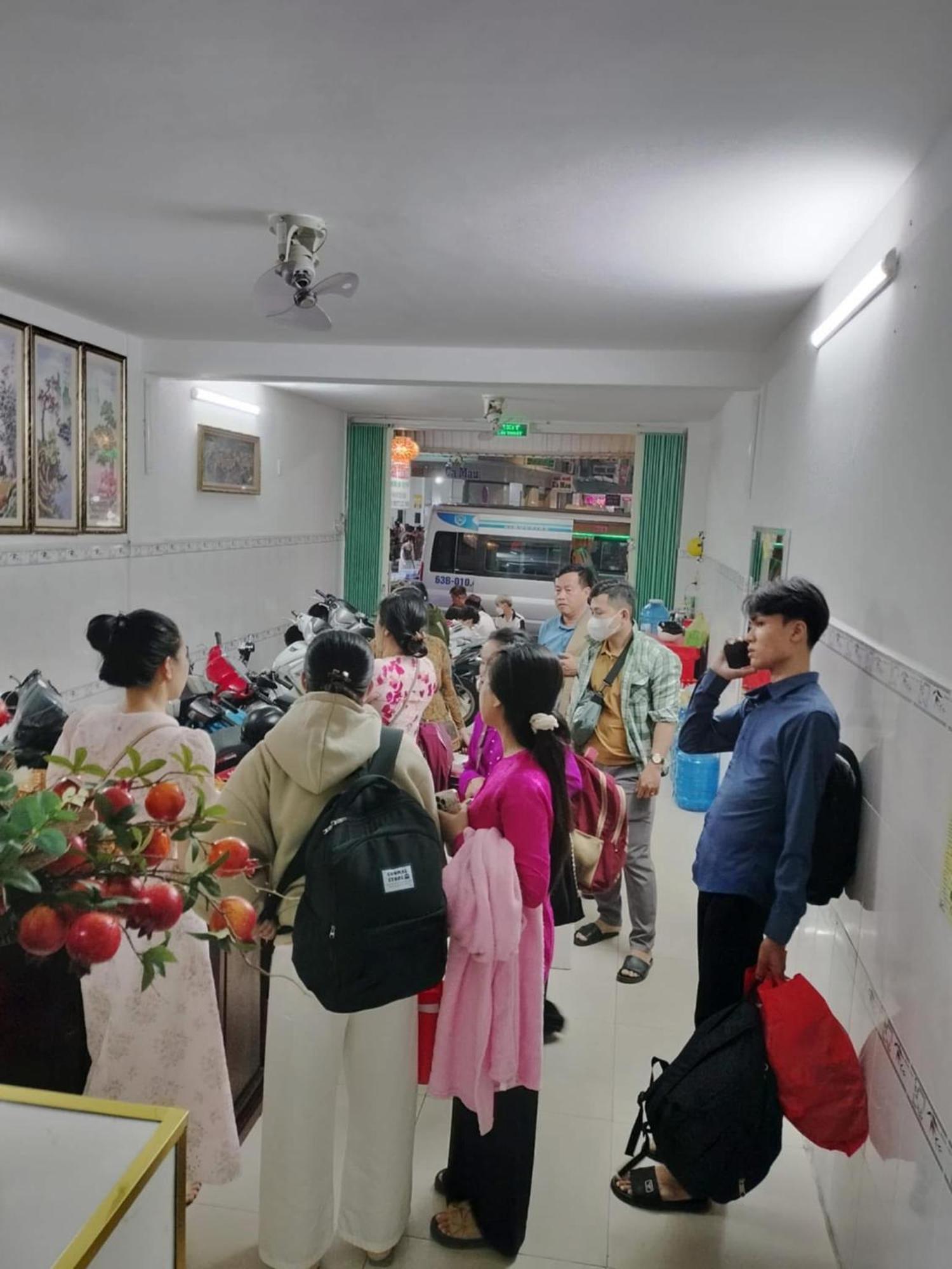 Nha Nghi Cam Tien 2 Vandrarhem Hà Tiên Exteriör bild